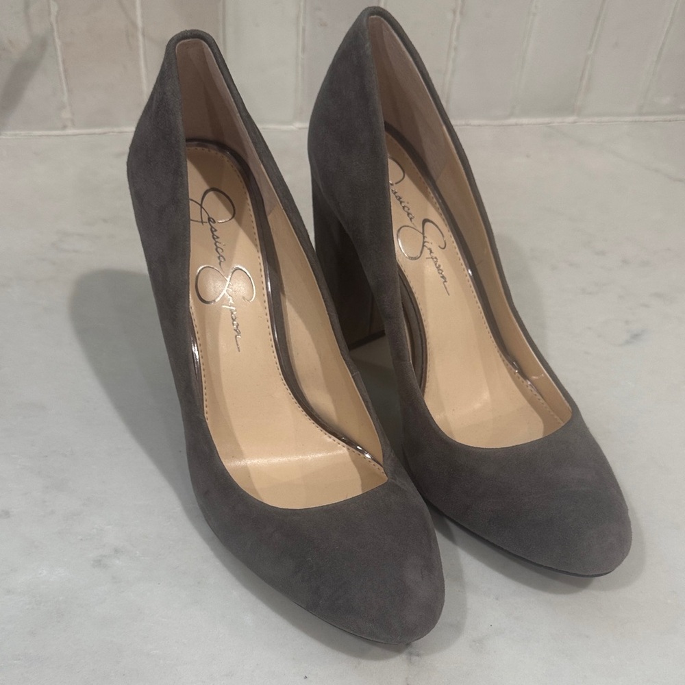 2/$20 Jessica Simpson Charcoal Suede Heels